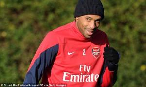 Henry hứng khởi trở lại tập luyện cùng Arsenal