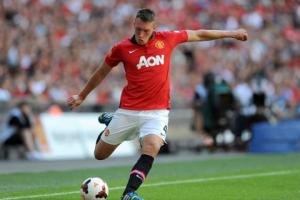 Phil Jones không thích đá tiền vệ ở Man Utd
