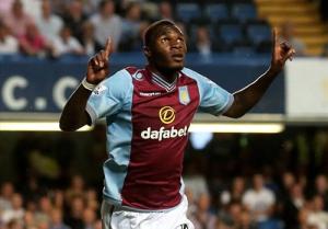 Liverpool chính thức hỏi mua Christian Benteke