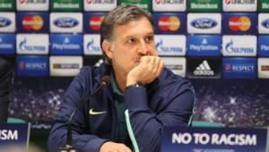 HLV Martino: “Khủng hoảng ư? Barca vẫn chưa thua trận nào