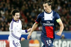 Ibrahimovic gặp vạ vì chế giễu đối thủ