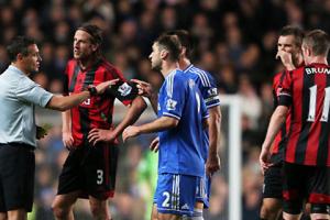 Trọng tài xin lỗi vì quả phạt đền ảo cho Chelsea