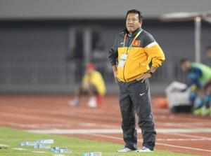 Xem U23 Việt Nam, phí 90 phút cuộc đời