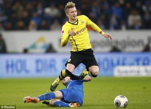 Dortmund náo loạn, Reus trên đường đến M.U