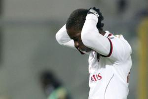 Balotelli lập cú đúp, nhưng Milan vẫn không thắng