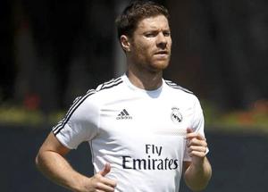 Mua Xabi Alonso, M.U vơi nỗi lo tiền vệ