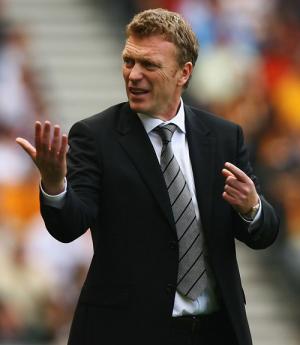 Xung quanh chuyện gia hạn hợp đồng với Rooney: Vì trò cưng, Moyes gây hấn với BLĐ