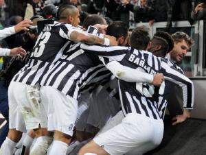 Juventus & Llorente chiến thắng: Cuộc hôn nhân đặc biệt của Lão phu nhân