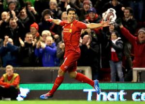 Liverpool - West Ham: Mất Suarez đáng lo hơn Sturridge