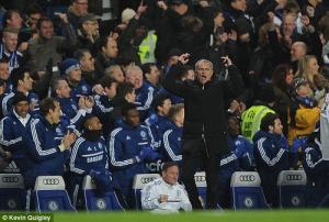 Mourinho ca cẩm về lực lượng của Chelsea