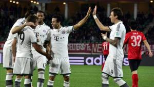 Bayern 3-0 Guangzhou Evergrande: Hùm xám áp sát cú ăn 5