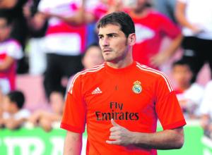 Ngồi dự bị cả năm, Casillas vẫn nhận đề cử của FIFA