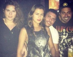 Ronaldo béo khoe nhẫn cầu hôn, chuẩn bị làm đám cưới lần thứ 4 với DJ kém 9 tuổi