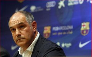 Iniesta: Chàng trai ma thuật với đôi giày cam