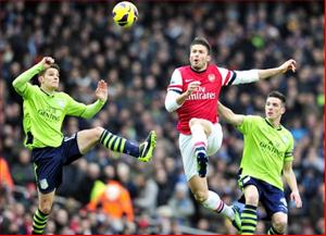 Arsenal vượt qua Aston Villa: Ai là “số 9” của ông Wenger?