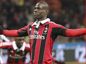 Balotelli tỏa sáng ngày ra mắt: Đừng hỏi tại sao luôn là anh