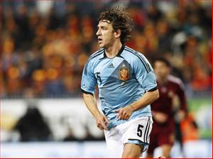 ĐT Tây Ban Nha: Puyol và khoảnh khắc 100