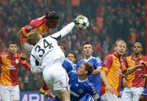Drogba mờ nhạt, Galatasaray không thể chiến thắng trước Schalke