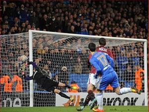 Siêu phẩm của Hazard giải cứu Chelsea