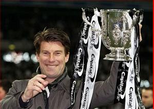 Ghế HLV ở Real: Laudrup có hợp với Bernabeu?