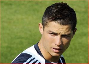 C.Ronaldo chia sẻ về cuộc sống: Một CR7 bác ái!