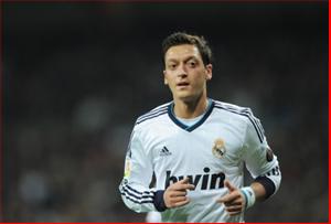 Oezil muốn được Real thưởng bản hợp đồng mới