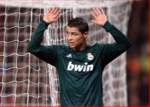 Real Madrid “nhắc khéo” M.U nên từ bỏ giấc mộng Ronaldo