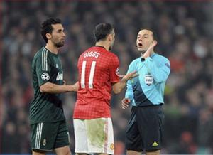 Báo thân Real bịa đặt trắng trợn vụ hung thần của Man Utd?