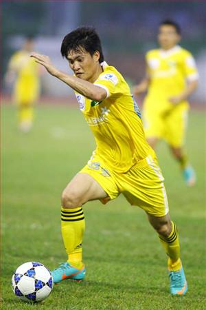 Ghi bàn trên quê vợ, Công Vinh đi vào lịch sử V-League