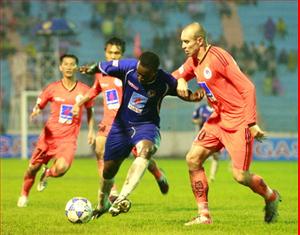 Trung vệ Sabin Goian tỏa sáng trong màu áo SHB Đà Nẵng: Duyên rồng nước