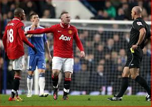 M.U - Chelsea, còn 2 ngày: Howard Webb sẽ “đền bù” cho M.U?