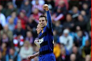 Van Persie mơ về cú đúp danh hiệu cùng Man Utd