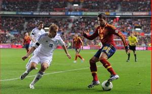 Jordi Alba dính chấn thương, Barca lo lắng