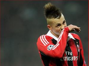 Milan: Quên Barcelona để trưởng thành