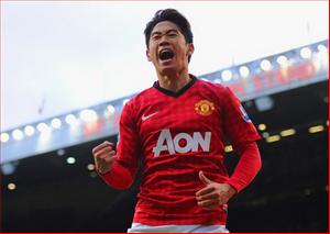 Shinji Kagawa: Chưa thể sánh ngang với Park Ji-Sung
