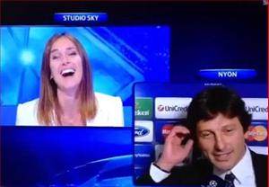 Xôn xao vụ Giám đốc PSG Leonardo cầu hôn trên truyền hình