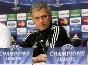 Mourinho bị làm lung lạc tinh thần ngay trước thềm đại chiến