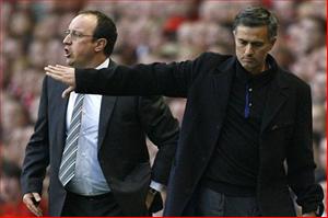 Mourinho tiếp tục chọc ngoáy Benitez