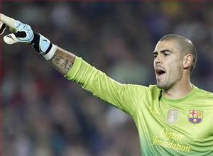 Chưa rời Barca, Valdes đã bày tỏ tình yêu với bóng đá Anh
