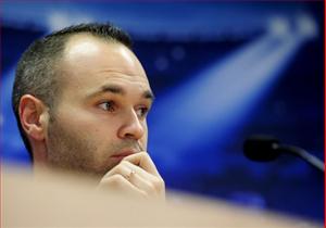 Iniesta thừa nhận Barca phụ thuộc vào Messi