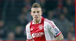 Trung vệ Ajax hé lộ khả năng gia nhập Liverpool