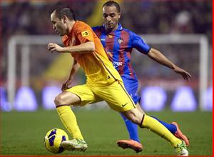Đơn giản, Iniesta là phù thủy