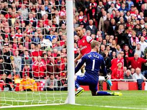 Dư âm trận hoà Arsenal - Man Utd: Nhiều sạn