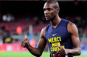 Abidal trở lại sân cỏ: Nghị lực sống phi thường