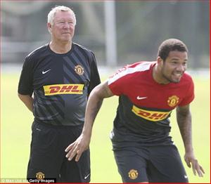 Hàng lởm Bebe bật mí nguyên nhân thất bại ở Man Utd
