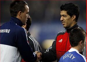 Liverpool: Bán Suarez? Chelsea đâu bán Terry!