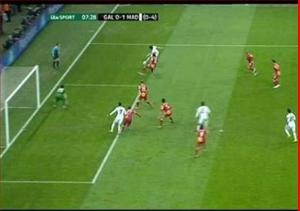 Real Madrid lại được đội ngũ vua sân cỏ giúp sức?