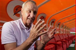 Cruyff khuyên Barca sa thải Tito Vilanova