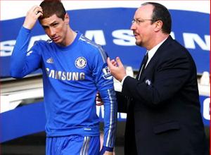 Chelsea: Benitez ra đi, Torres lại bơ vơ