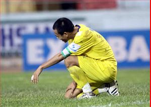 Huy Hoàng chia tay SLNA: Biểu tượng thất truyền